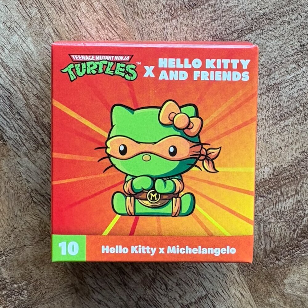 Teenage Mutant Ninja Turtles Michelangelo x Hello Kitty and Friends Figurine Toy